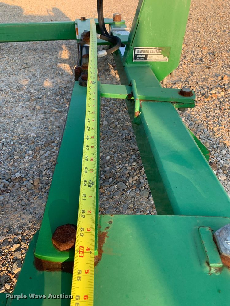 image for item DK7777 Frontier  bale handler