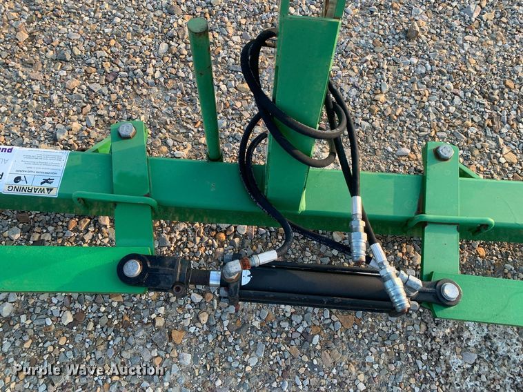 image for item DK7778 Frontier  bale handler