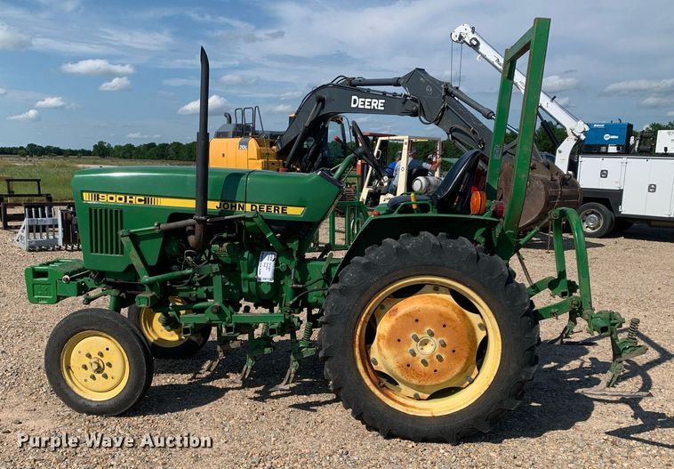 image for item DK7781 1987 John Deere 900HC  tractor