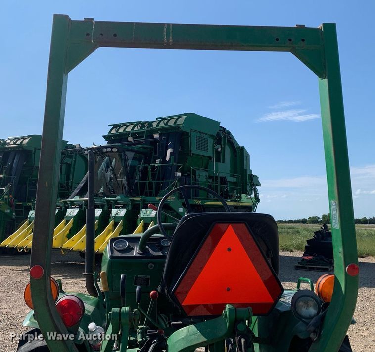 image for item DK7781 1987 John Deere 900HC  tractor