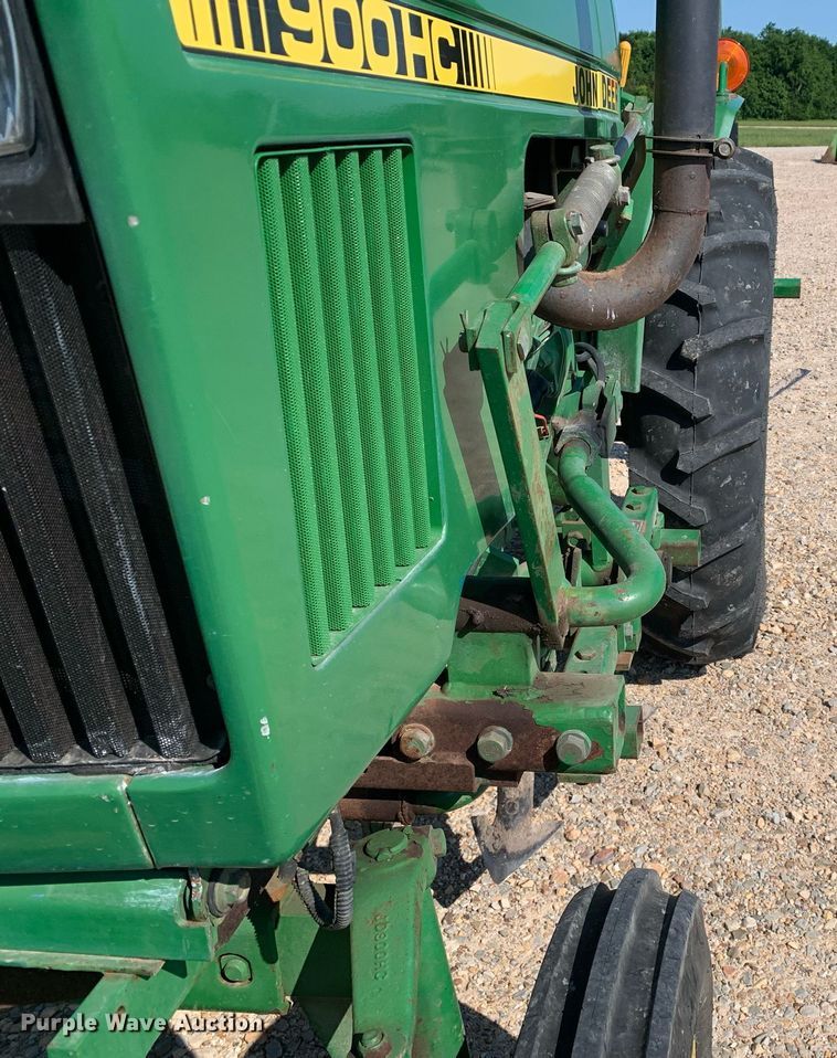 image for item DK7781 1987 John Deere 900HC  tractor