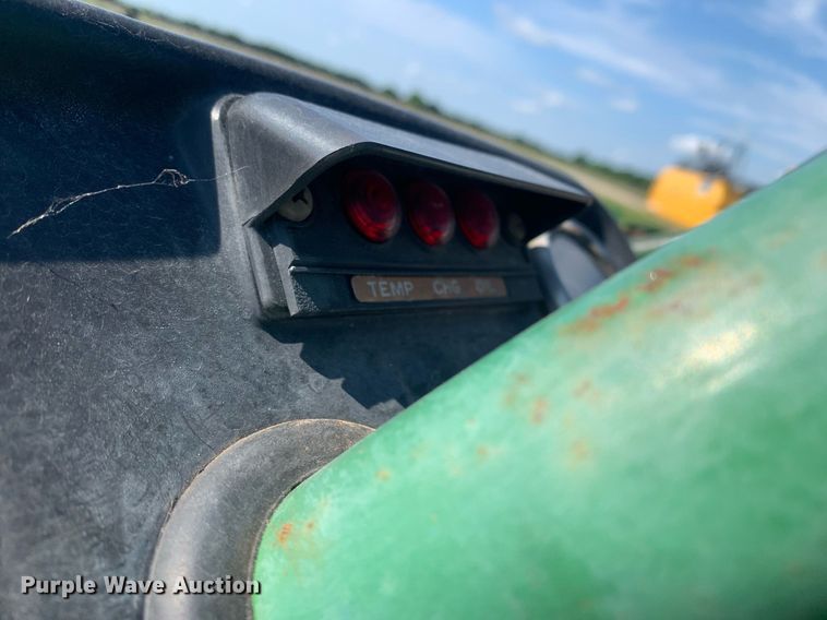 image for item DK7781 1987 John Deere 900HC  tractor