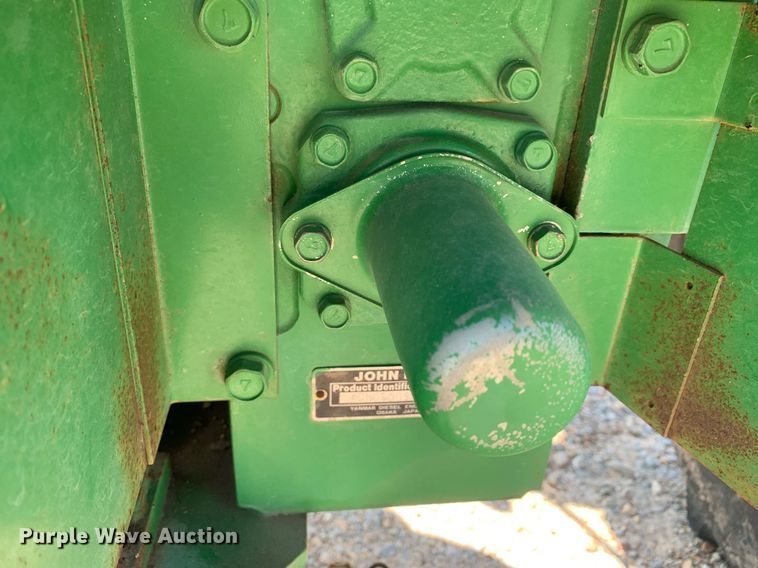 image for item DK7781 1987 John Deere 900HC  tractor