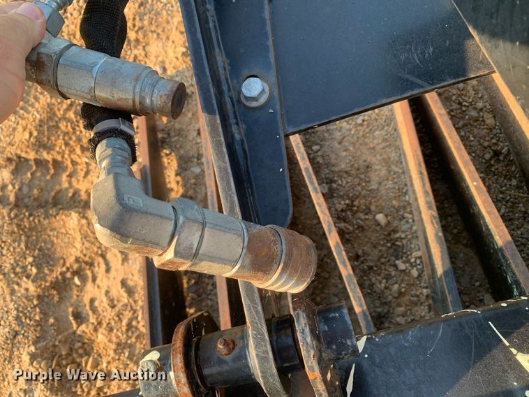 image for item DK7785 John Deere GT80  skid steer grapple bucket