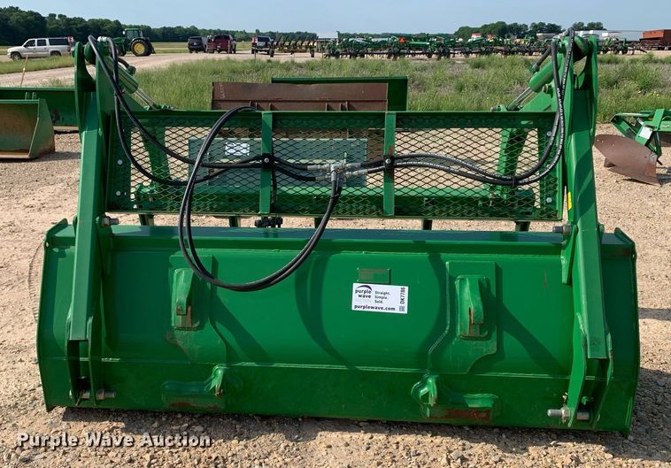 image for item DK7786 John Deere BW1616  grapple bucket