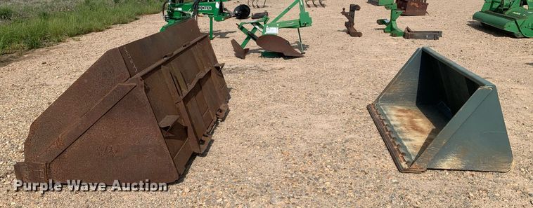 image for item DK7789 (2) buckets