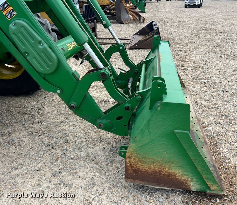 image for item DK7790 2015 John Deere 6170M  MFWD tractor