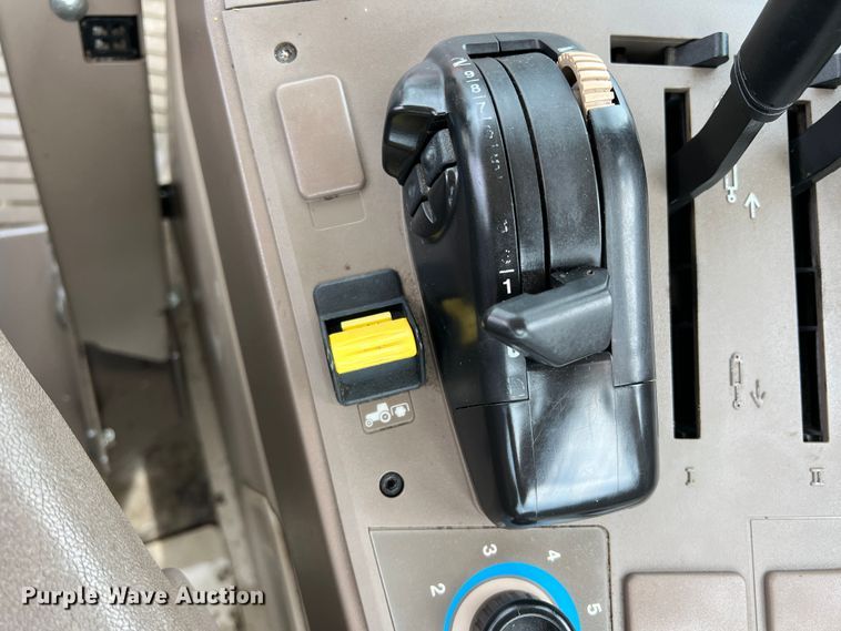 image for item DK7790 2015 John Deere 6170M  MFWD tractor