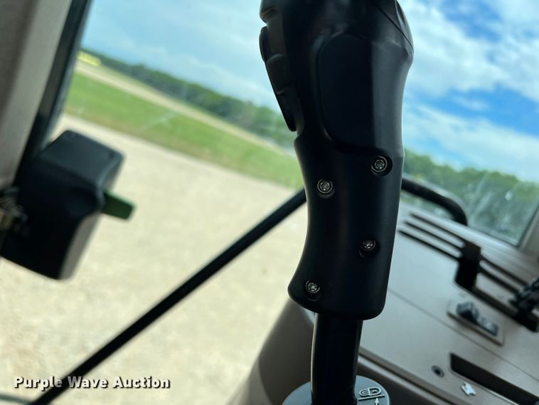 image for item DK7790 2015 John Deere 6170M  MFWD tractor