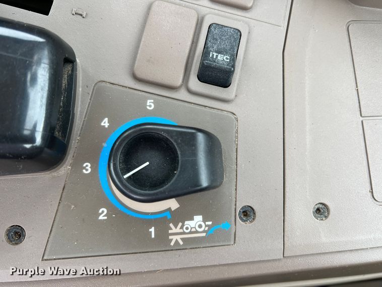 image for item DK7791 2015 John Deere 6150M  MFWD tractor