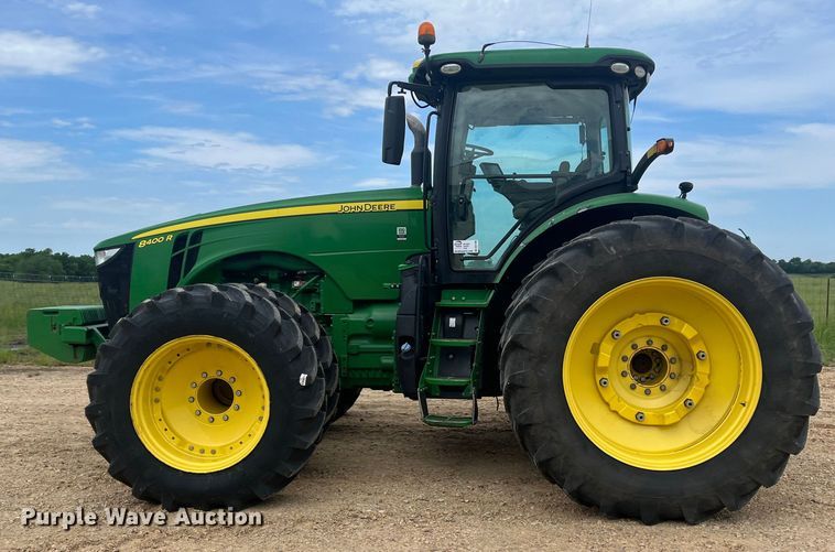 image for item DK7792 2018 John Deere 8400R  MFWD tractor