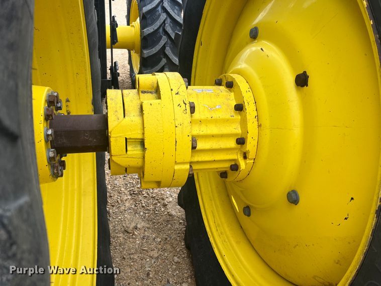 image for item DK7792 2018 John Deere 8400R  MFWD tractor