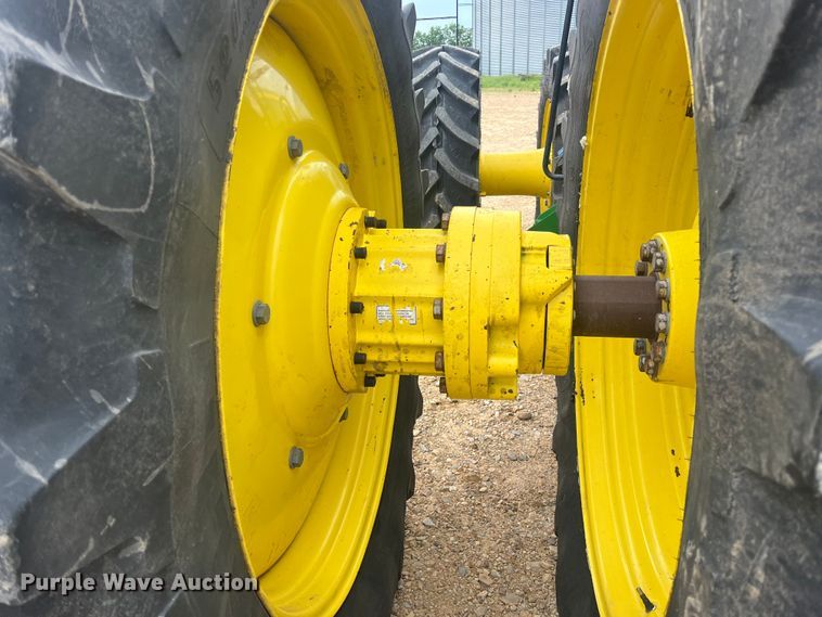 image for item DK7792 2018 John Deere 8400R  MFWD tractor