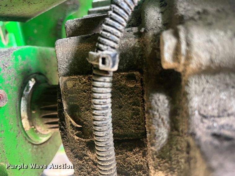 image for item DK7792 2018 John Deere 8400R  MFWD tractor