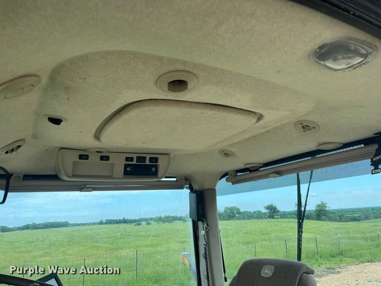 image for item DK7792 2018 John Deere 8400R  MFWD tractor