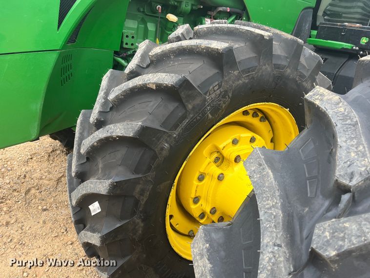 image for item DK7792 2018 John Deere 8400R  MFWD tractor