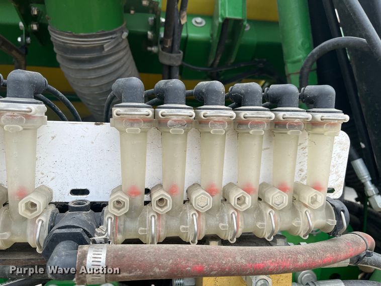 image for item DK7793 2019 John Deere 1725C Exact Emerge  planter