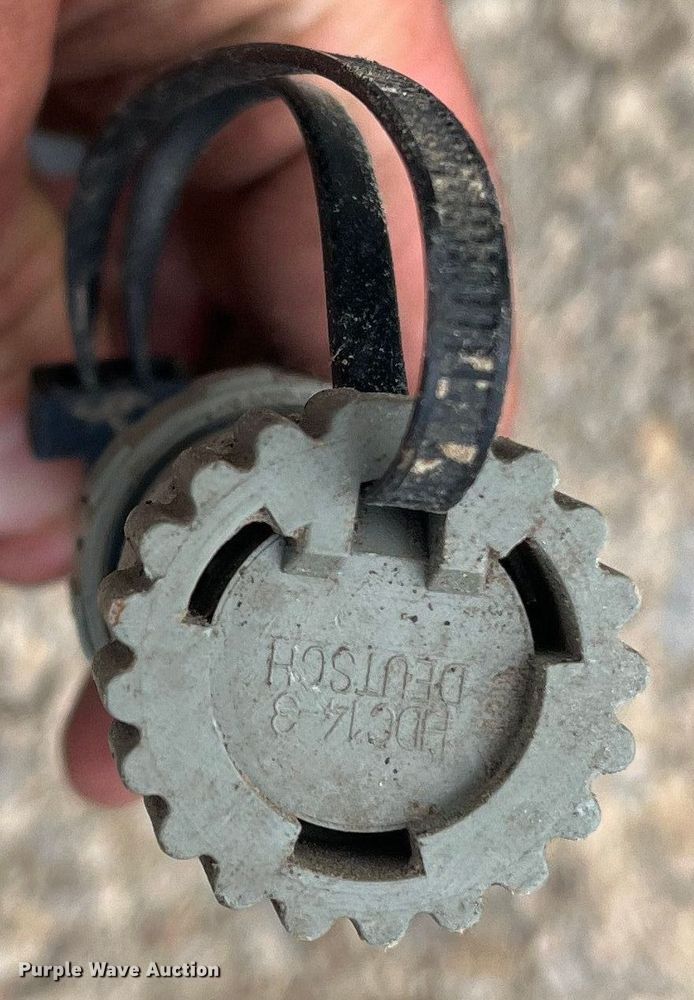 image for item DK7793 2019 John Deere 1725C Exact Emerge  planter