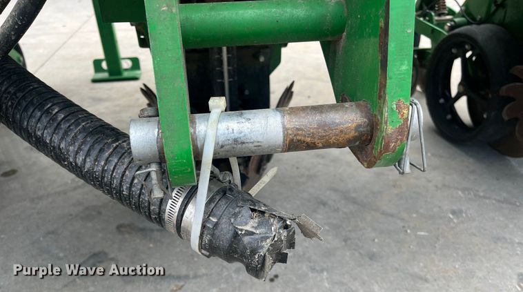 image for item DK7793 2019 John Deere 1725C Exact Emerge  planter