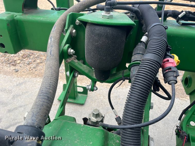 image for item DK7793 2019 John Deere 1725C Exact Emerge  planter