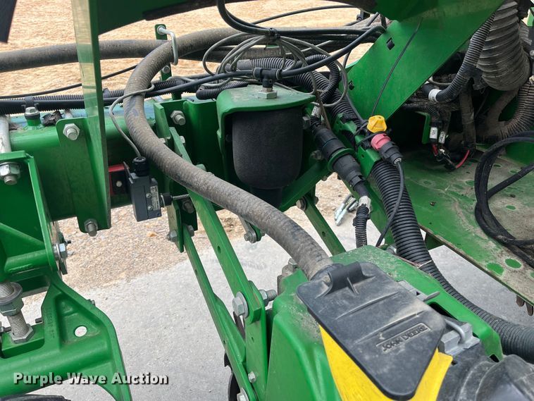 image for item DK7793 2019 John Deere 1725C Exact Emerge  planter