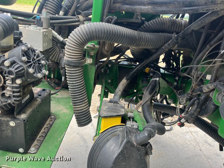 image for item DK7793 2019 John Deere 1725C Exact Emerge  planter