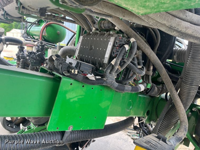image for item DK7793 2019 John Deere 1725C Exact Emerge  planter
