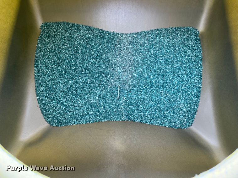 image for item DK7793 2019 John Deere 1725C Exact Emerge  planter