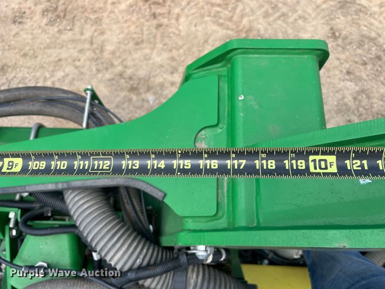 image for item DK7793 2019 John Deere 1725C Exact Emerge  planter