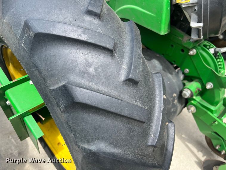 image for item DK7793 2019 John Deere 1725C Exact Emerge  planter