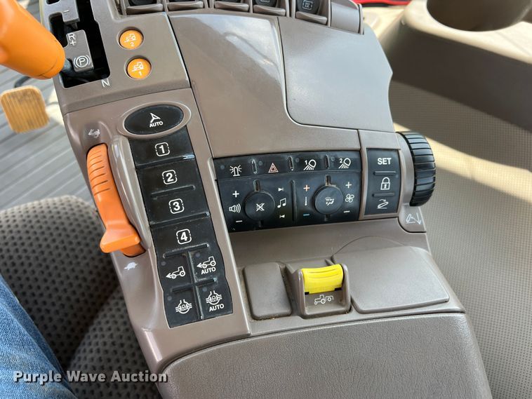 image for item DK7796 2018 John Deere 8295R  MFWD tractor