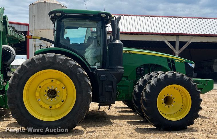 image for item DK7798 2018 John Deere 8400R  MFWD tractor