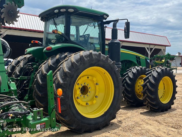 image for item DK7798 2018 John Deere 8400R  MFWD tractor