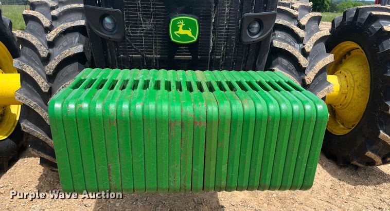 image for item DK7798 2018 John Deere 8400R  MFWD tractor