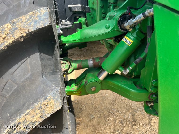 image for item DK7798 2018 John Deere 8400R  MFWD tractor