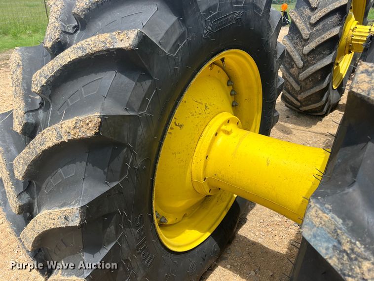 image for item DK7798 2018 John Deere 8400R  MFWD tractor