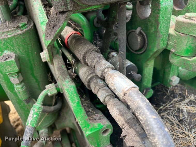 image for item DK7798 2018 John Deere 8400R  MFWD tractor