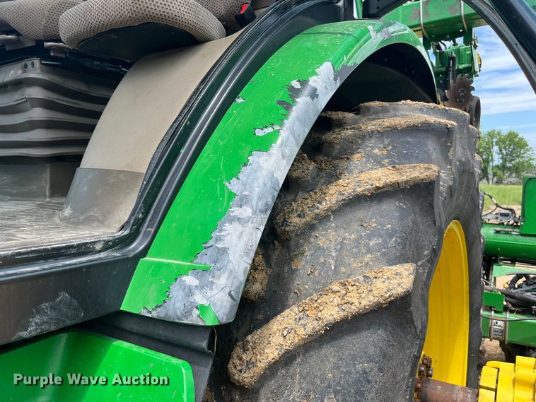 image for item DK7798 2018 John Deere 8400R  MFWD tractor