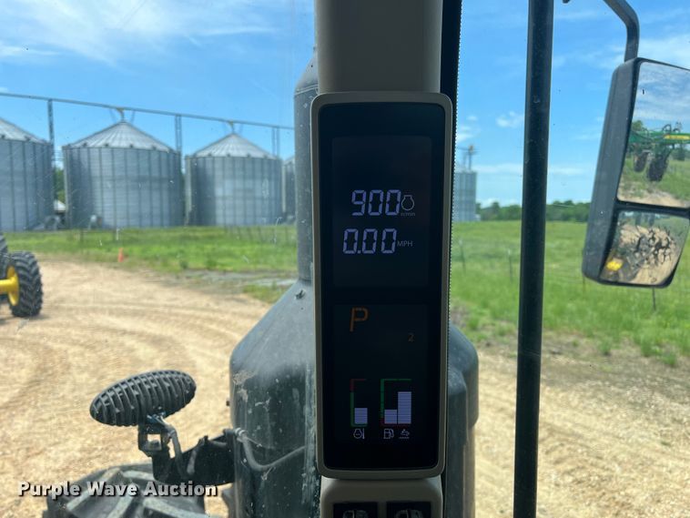 image for item DK7798 2018 John Deere 8400R  MFWD tractor