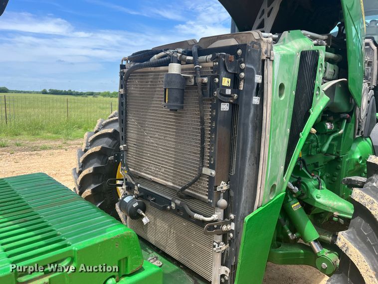 image for item DK7798 2018 John Deere 8400R  MFWD tractor