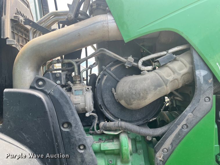 image for item DK7798 2018 John Deere 8400R  MFWD tractor