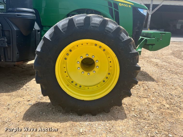 image for item DK7798 2018 John Deere 8400R  MFWD tractor