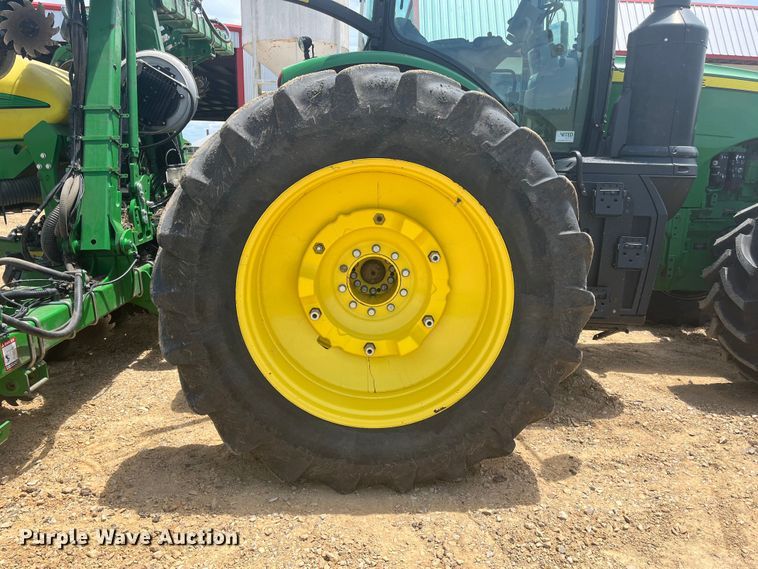 image for item DK7798 2018 John Deere 8400R  MFWD tractor