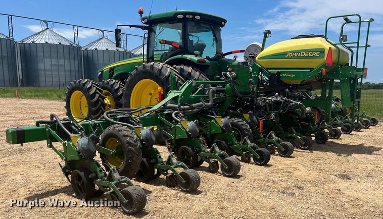 image for item DK7799 2019 John Deere 1725C Exact Emerge  planter