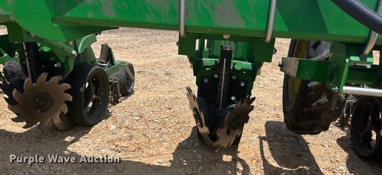 image for item DK7799 2019 John Deere 1725C Exact Emerge  planter