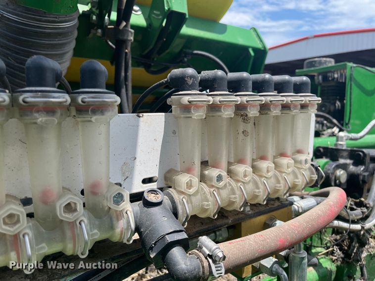 image for item DK7799 2019 John Deere 1725C Exact Emerge  planter