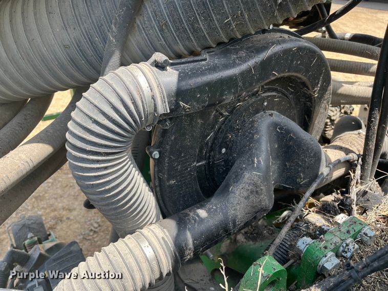 image for item DK7799 2019 John Deere 1725C Exact Emerge  planter