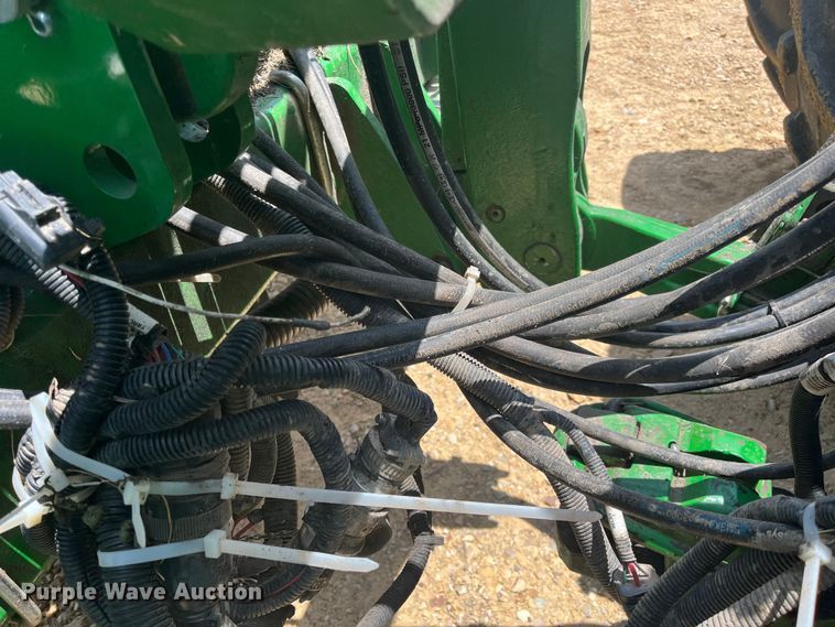 image for item DK7799 2019 John Deere 1725C Exact Emerge  planter