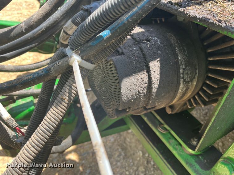 image for item DK7799 2019 John Deere 1725C Exact Emerge  planter