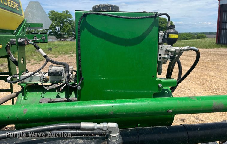 image for item DK7799 2019 John Deere 1725C Exact Emerge  planter